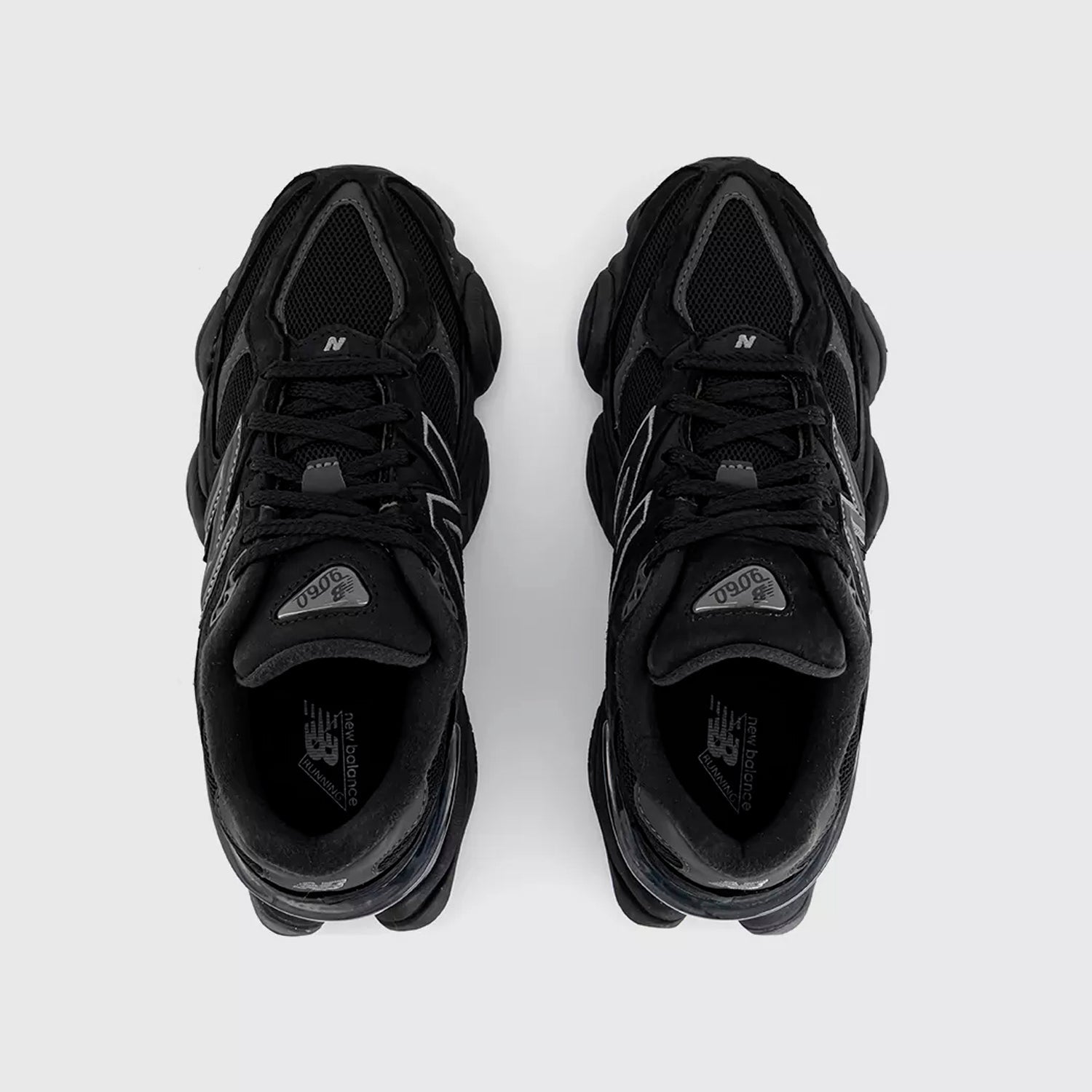 New Balance 9060 – Chunky Retro-Futuristic Sneakers (Unisex)