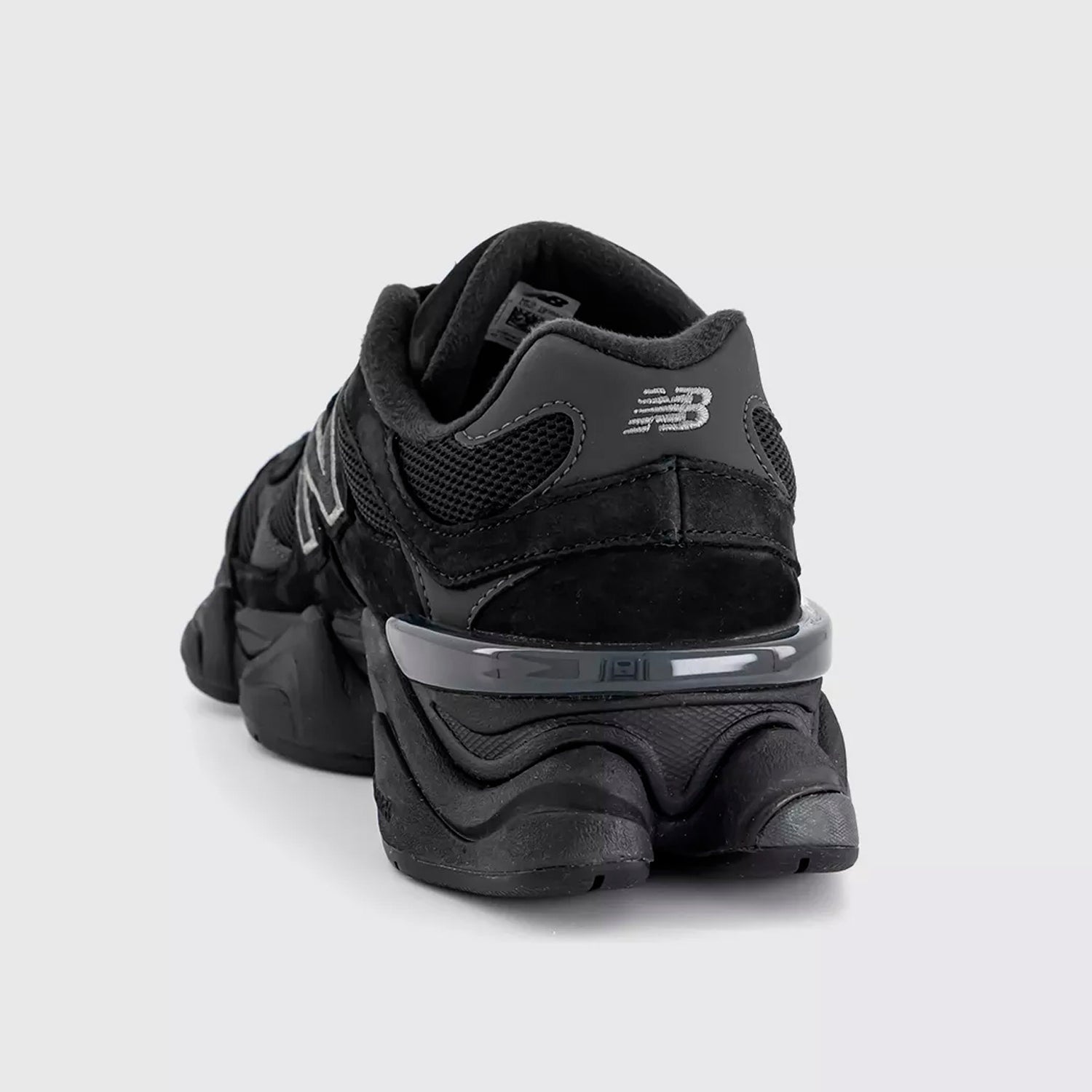 New Balance 9060 – Chunky Retro-Futuristic Sneakers (Unisex)