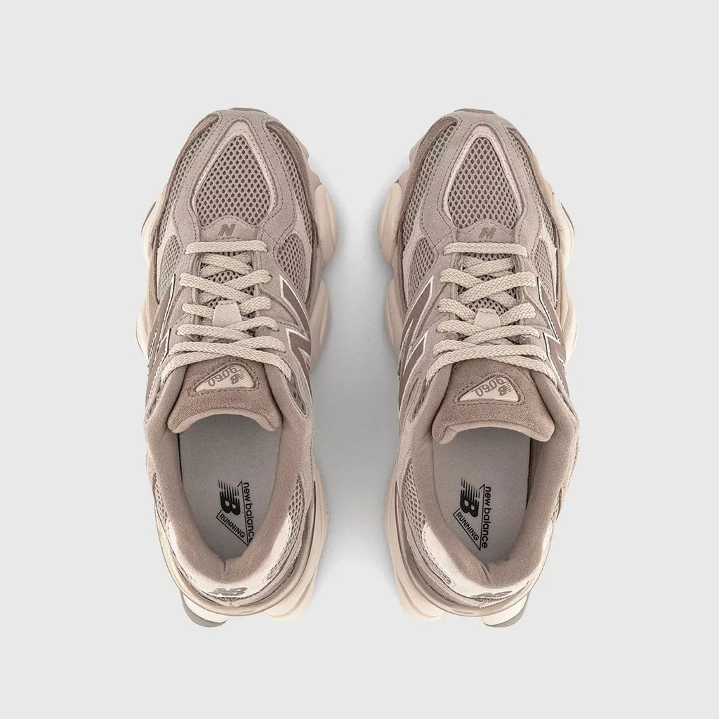 New Balance 9060 – Chunky Retro-Futuristic Sneakers (Unisex)