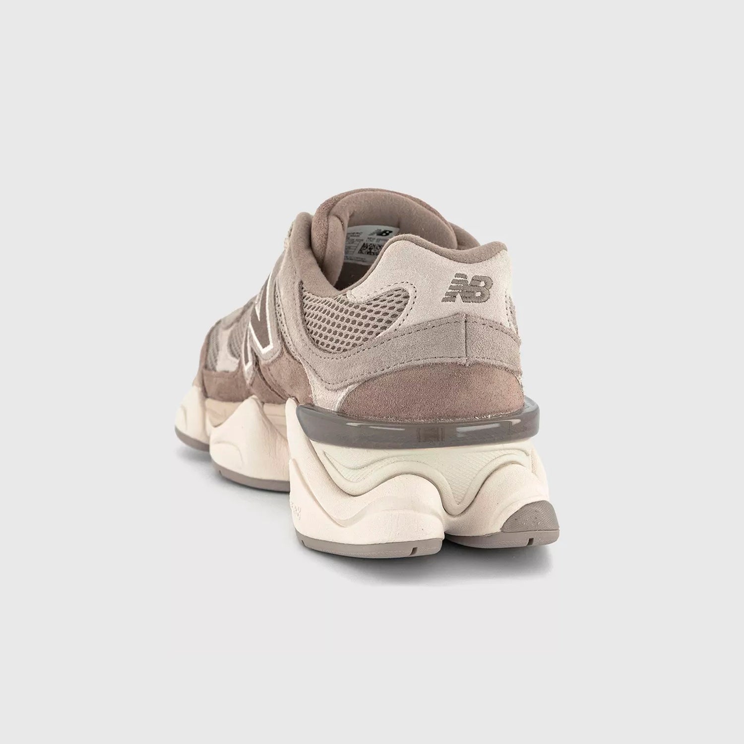 New Balance 9060 – Chunky Retro-Futuristic Sneakers (Unisex)